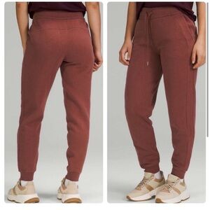 Lululemon scuba joggers size 4 lightly worn